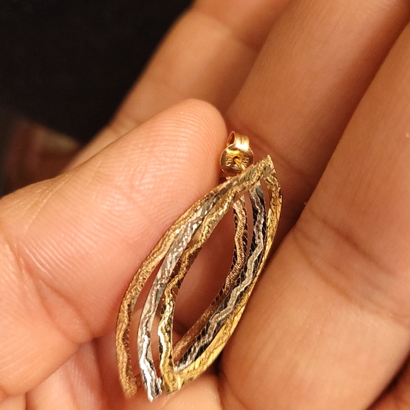 14k Gold Necklace Set with Earrings and Bracelet - Picture 2 of 11